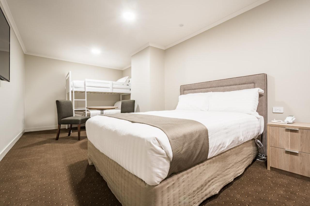 The Lighthouse Hotel Ulverstone Dış mekan fotoğraf